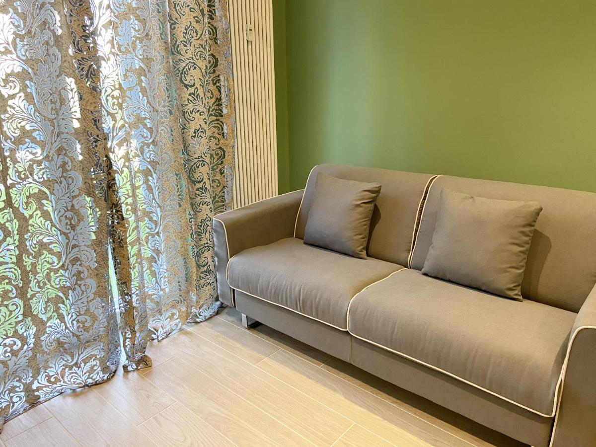 Appartamento Casa di Laura mono e bilo di fronte Ospedale San Raffaele Segrate Esterno foto